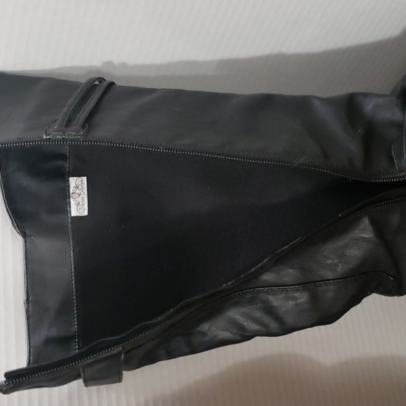 Boots - Picture 6 of 6